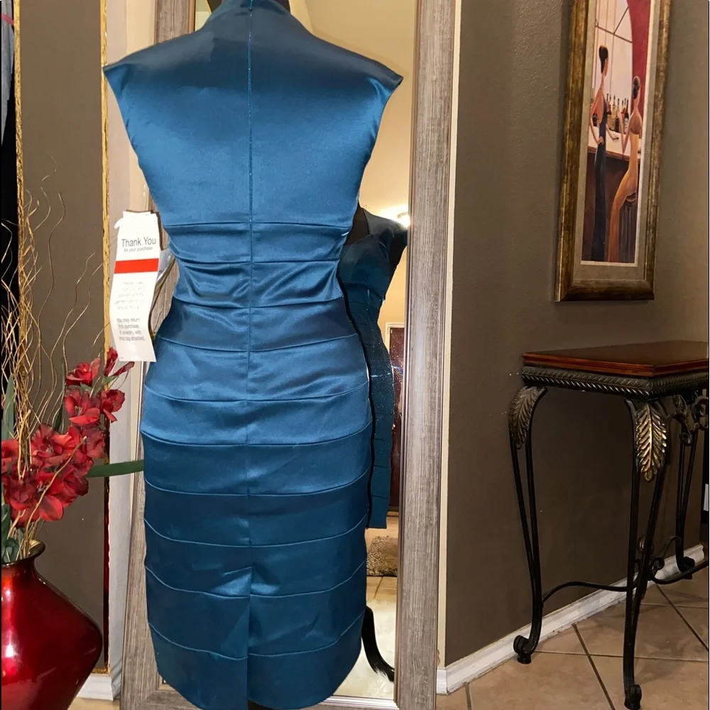 Mini cocktail dress - Picture 3 of 11